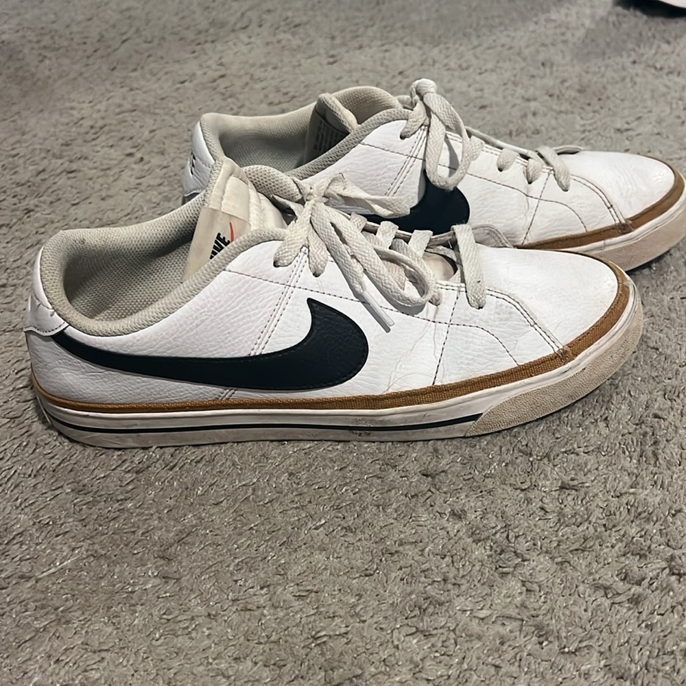 Men’s Nike Legacy Shoes